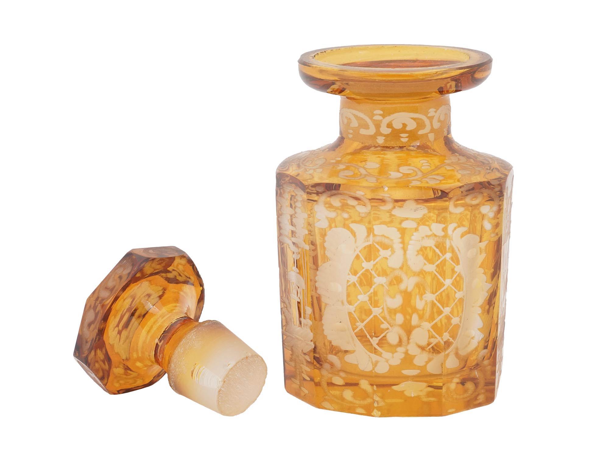 BOHEMIAN AMBER ETCHED GLASS BOTTLE WITH STOPPER PIC-4